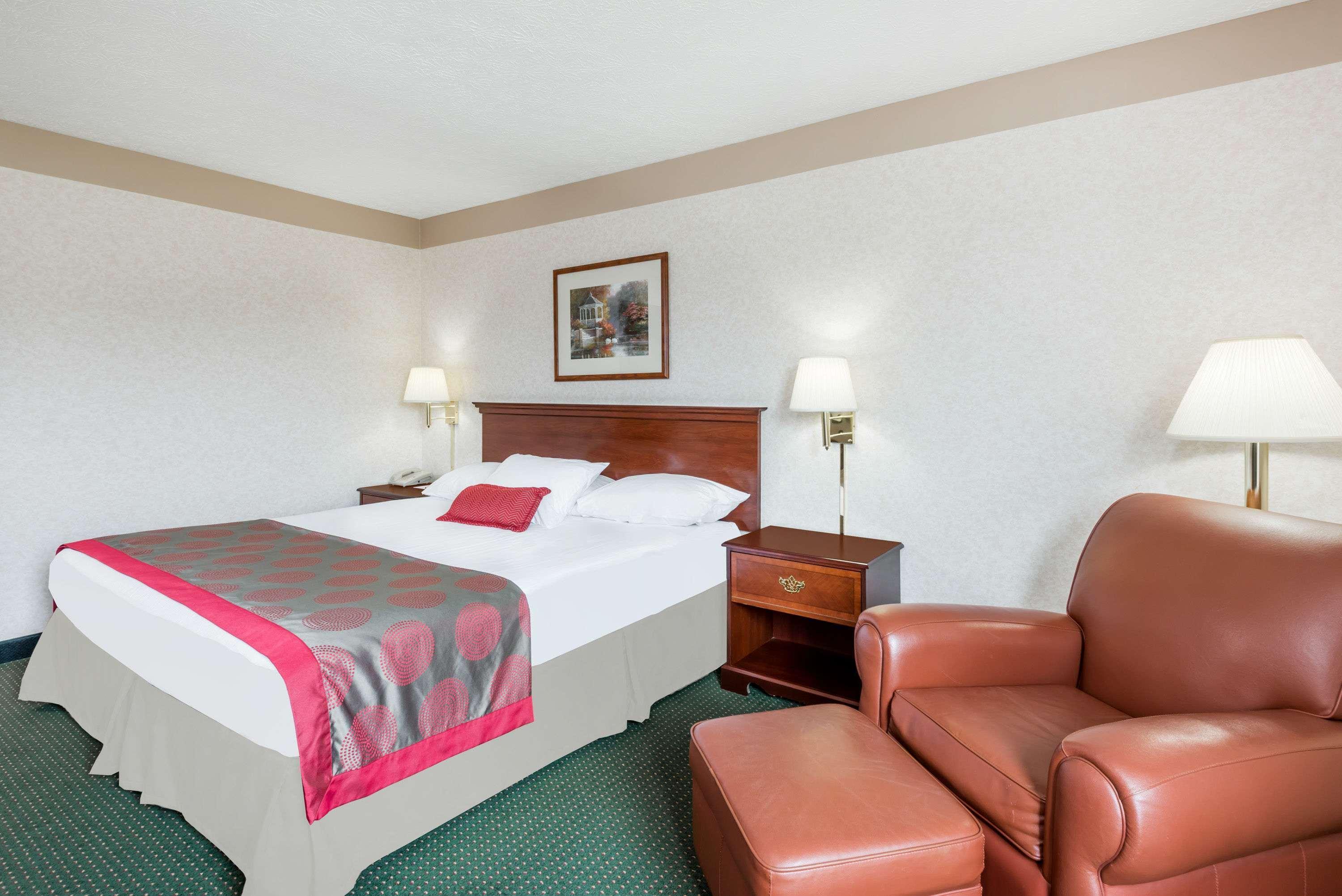 Hotel Ramada By Wyndham Dover Strasburg