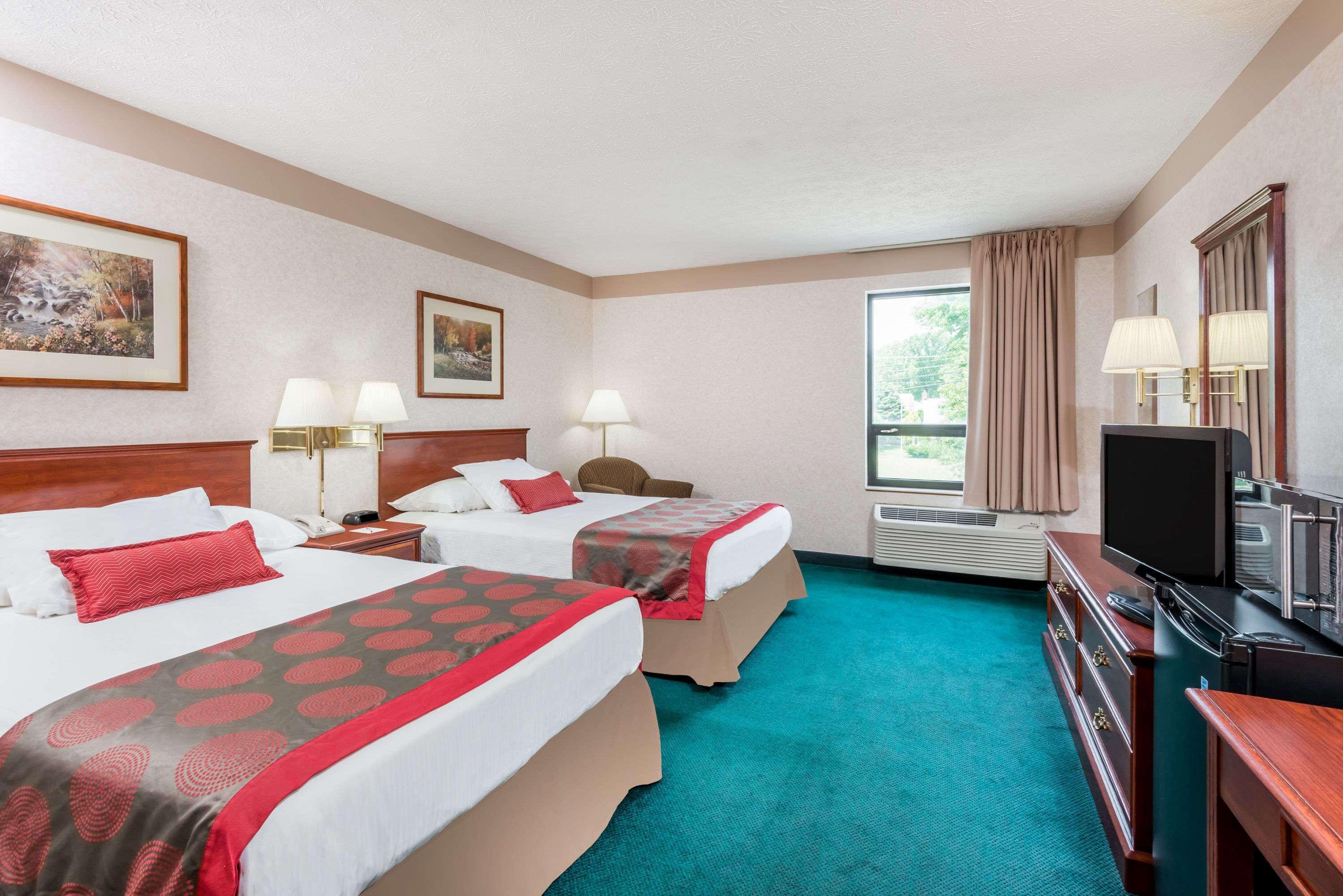 Ramada By Wyndham Dover Hotel